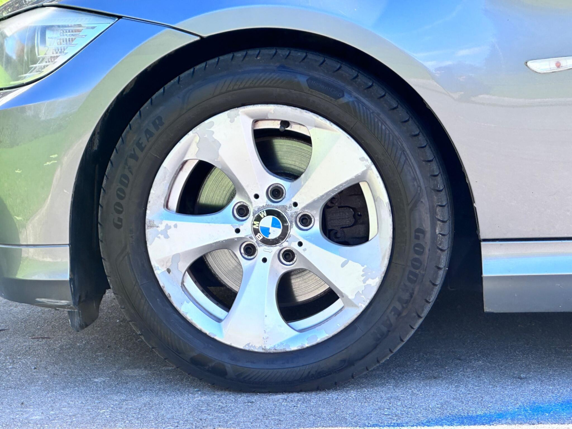 2011 BMW 3 Series image 34