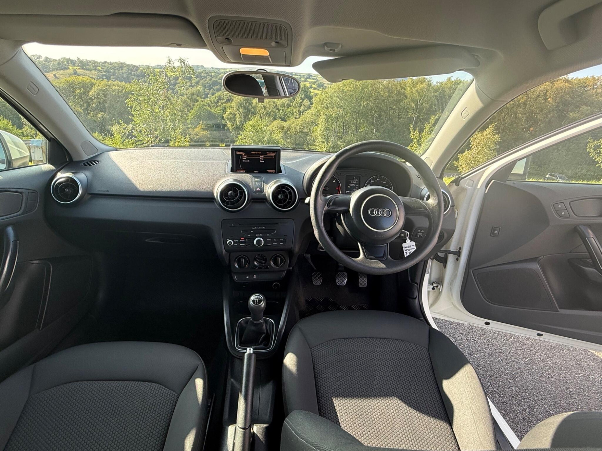 2013 Audi A1 image 14