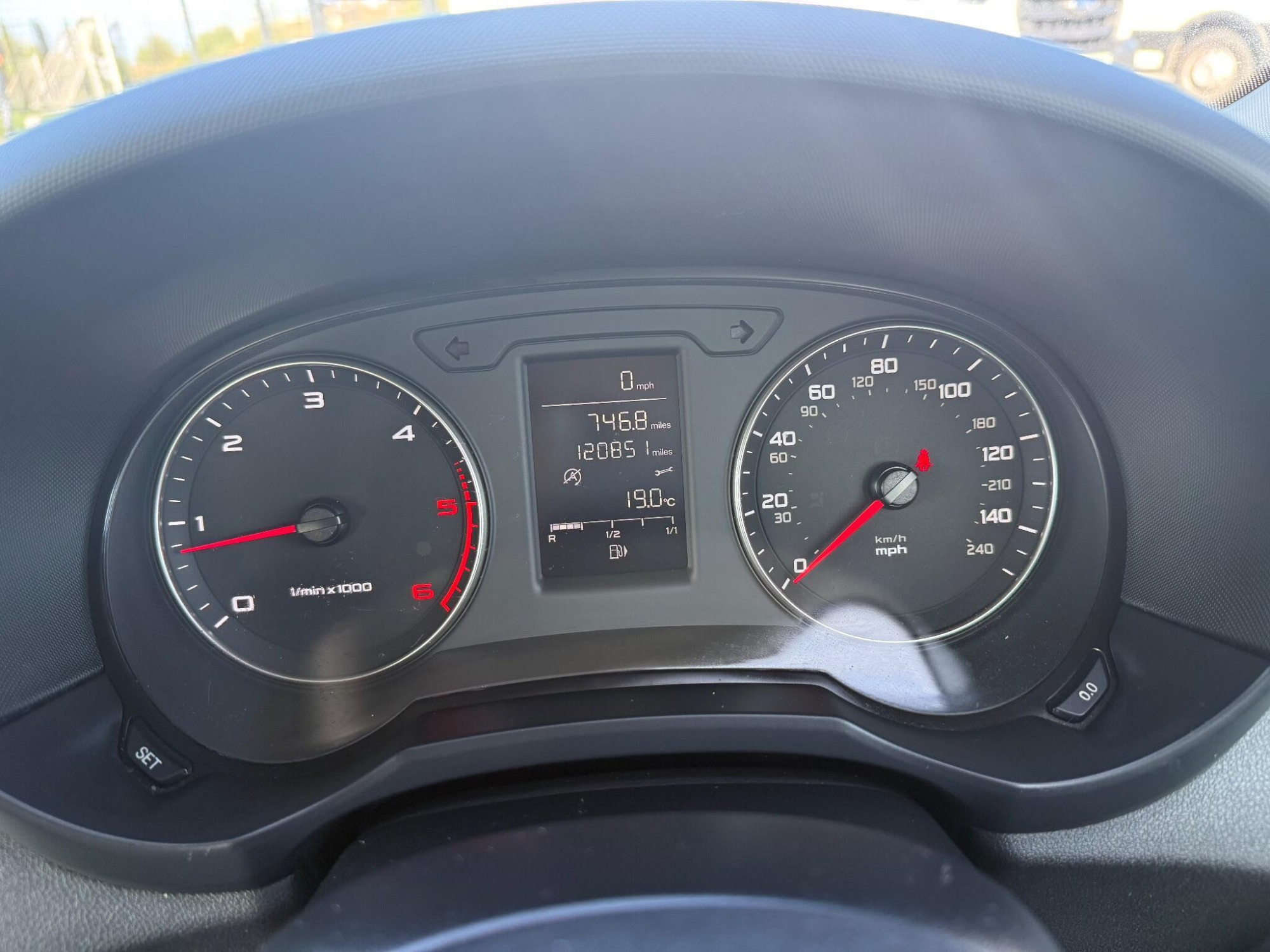 2013 Audi A1 image 33