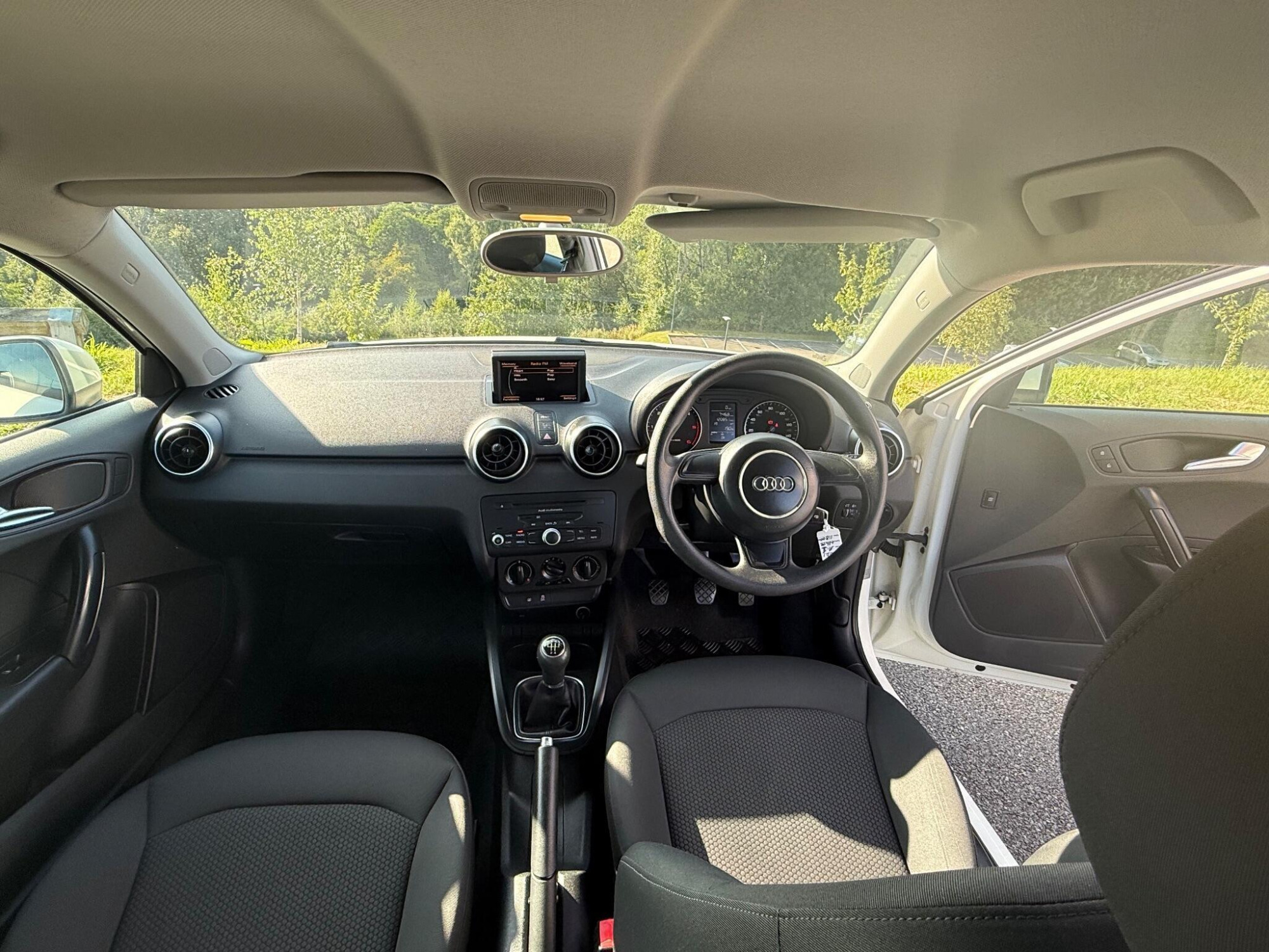 2013 Audi A1 image 24