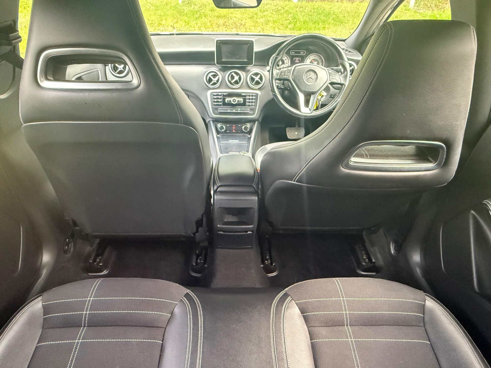 2014 Mercedes-Benz A Class image 16