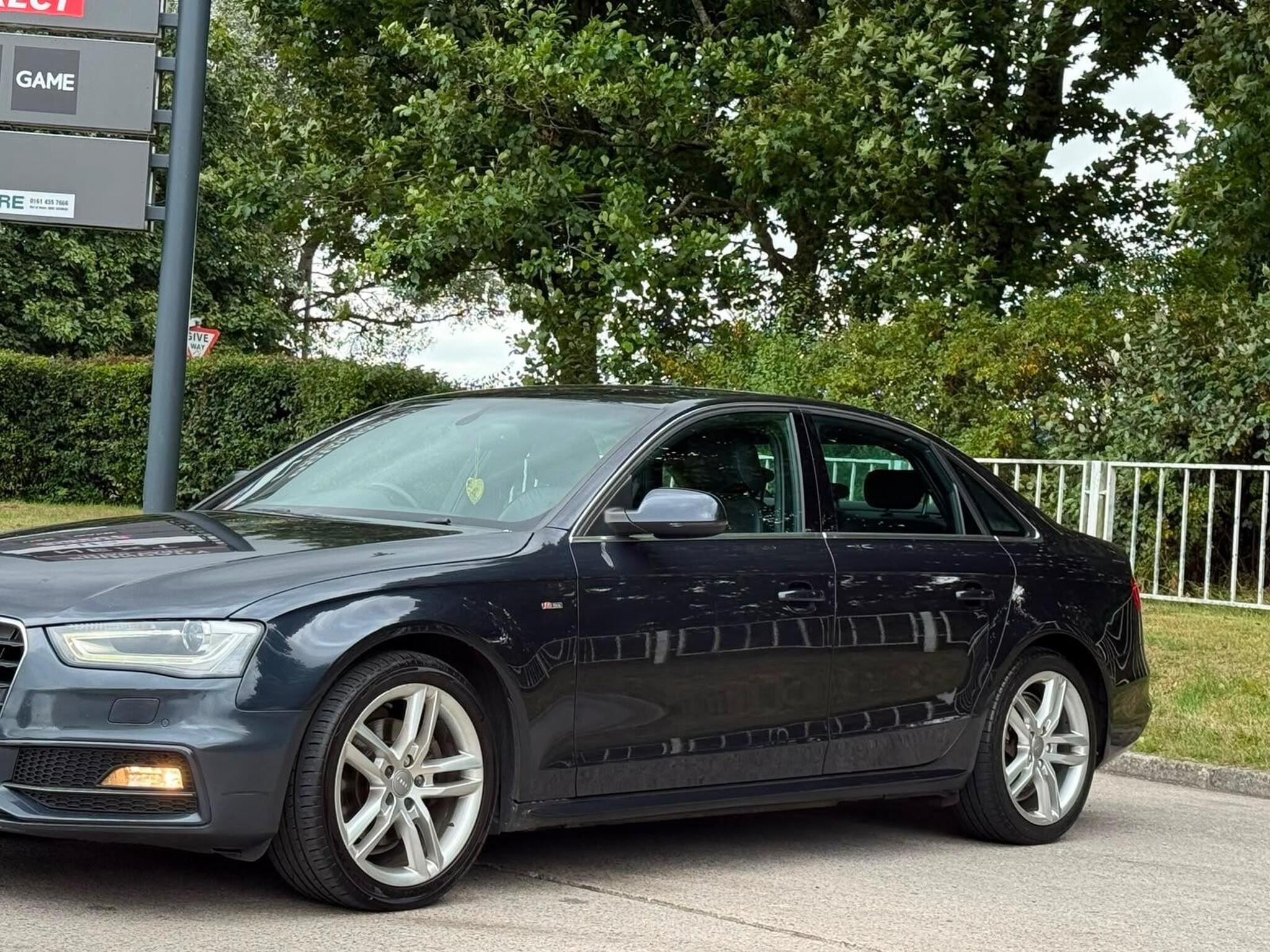 2014 Audi A4 image 12