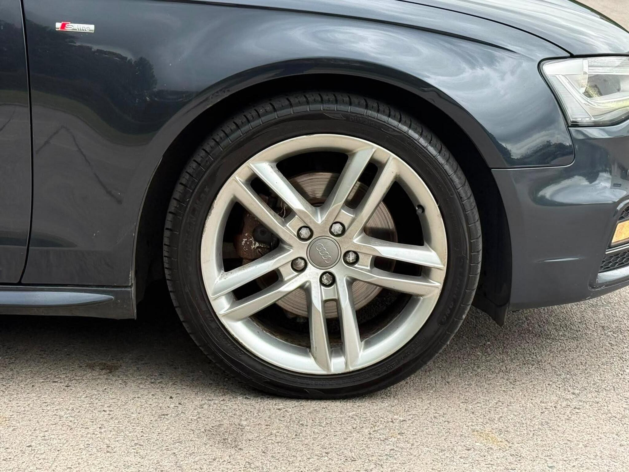 2014 Audi A4 image 43
