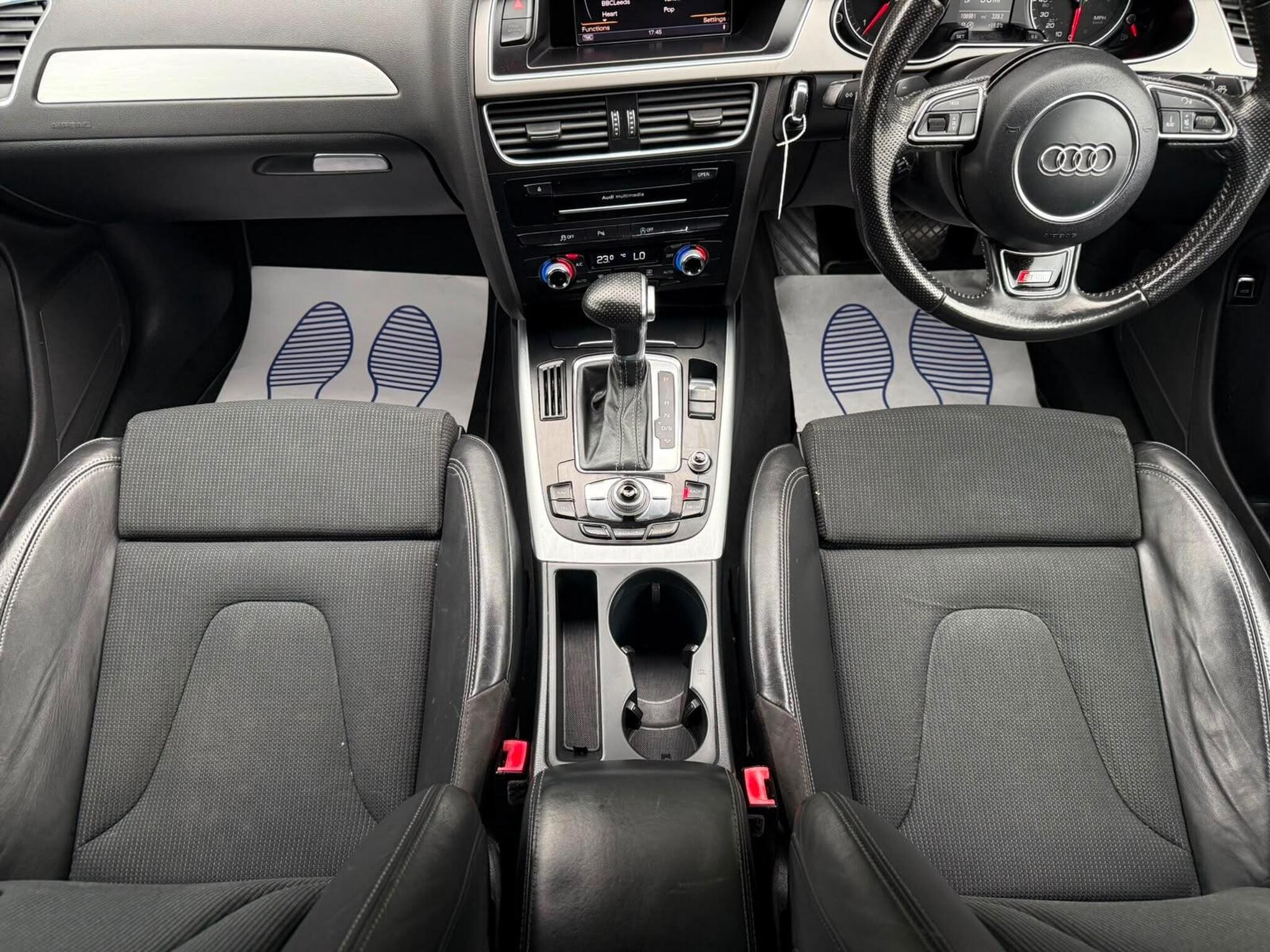 2014 Audi A4 image 32