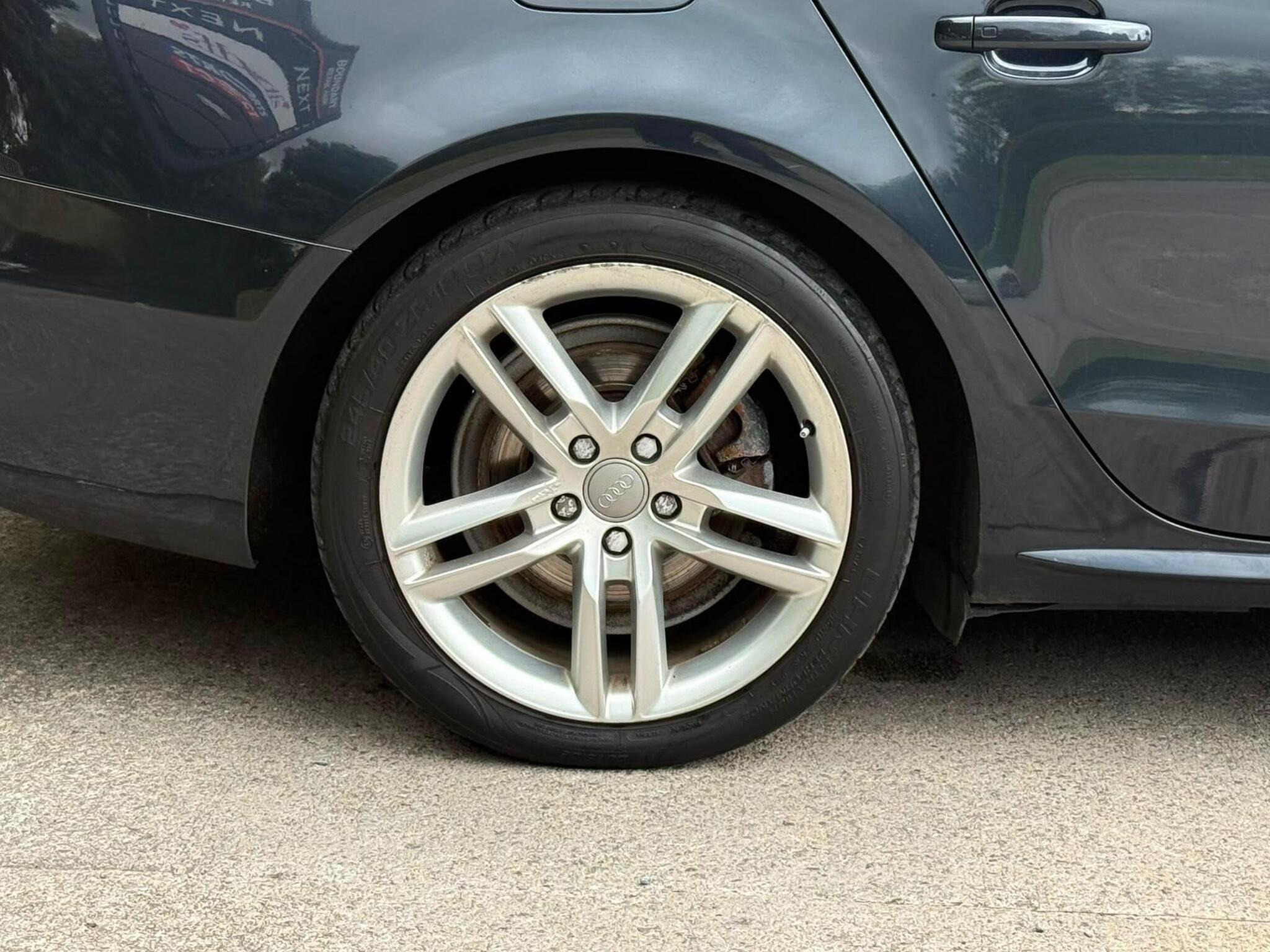 2014 Audi A4 image 44