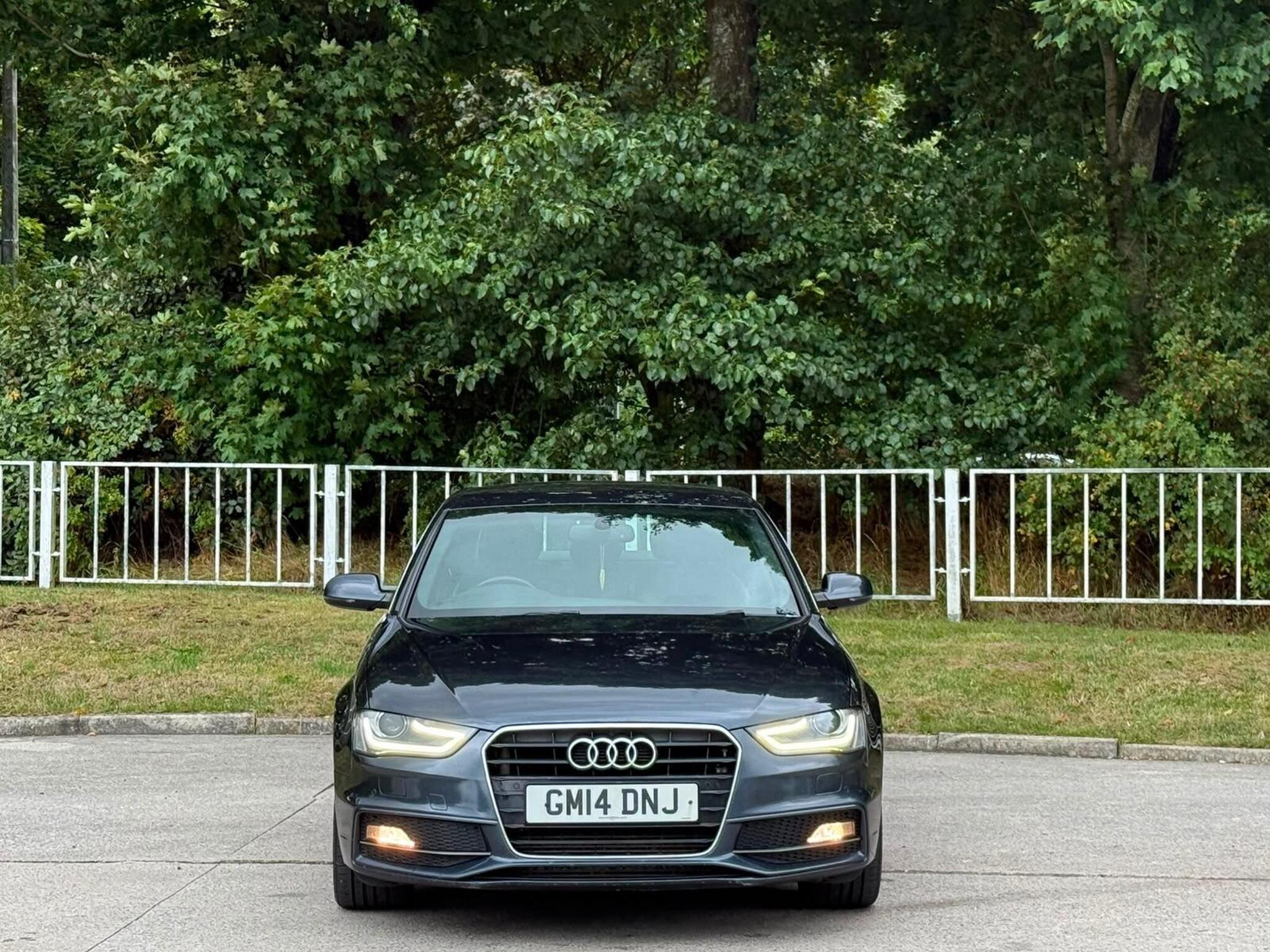 2014 Audi A4 image 2