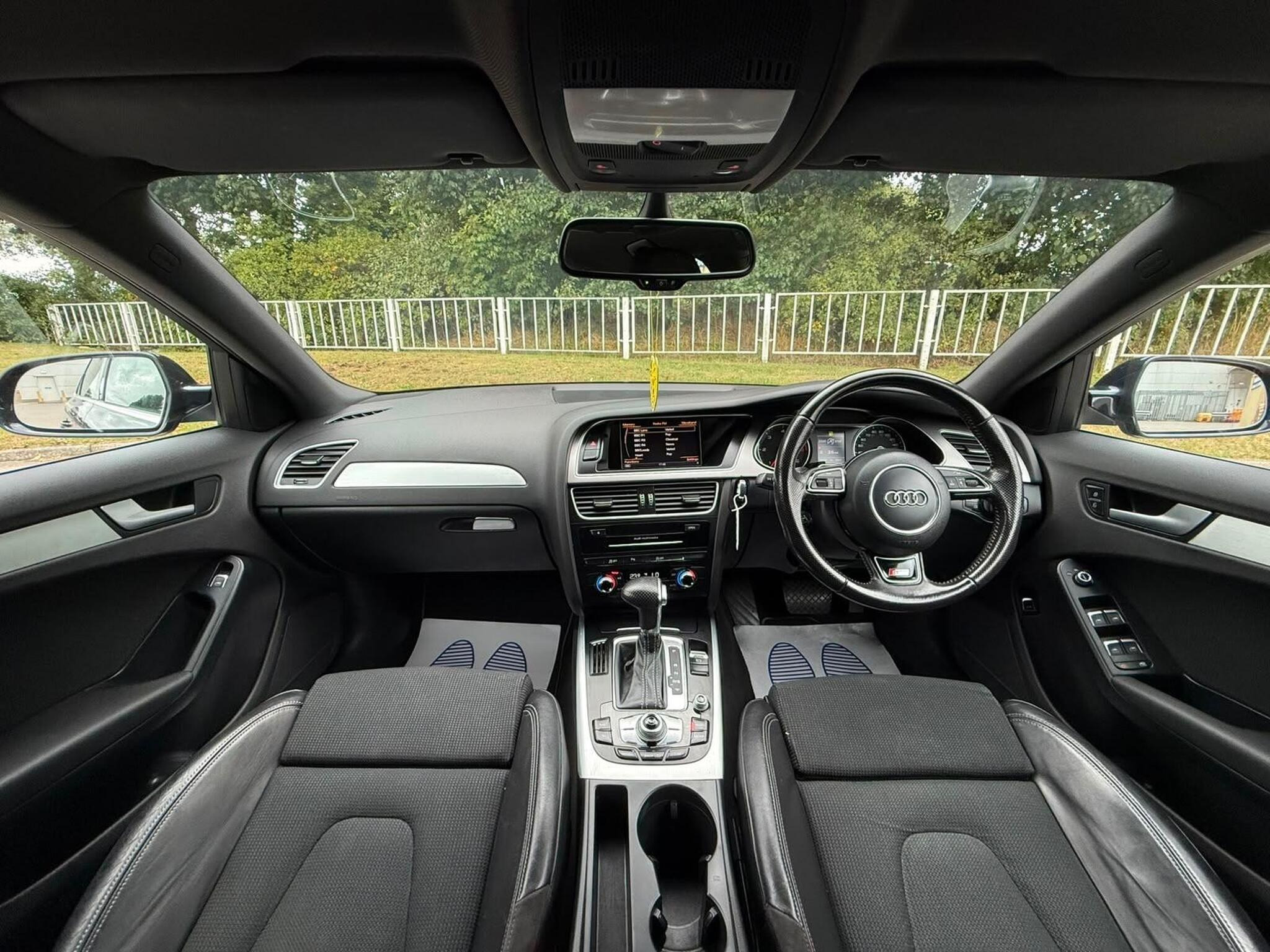 2014 Audi A4 image 29