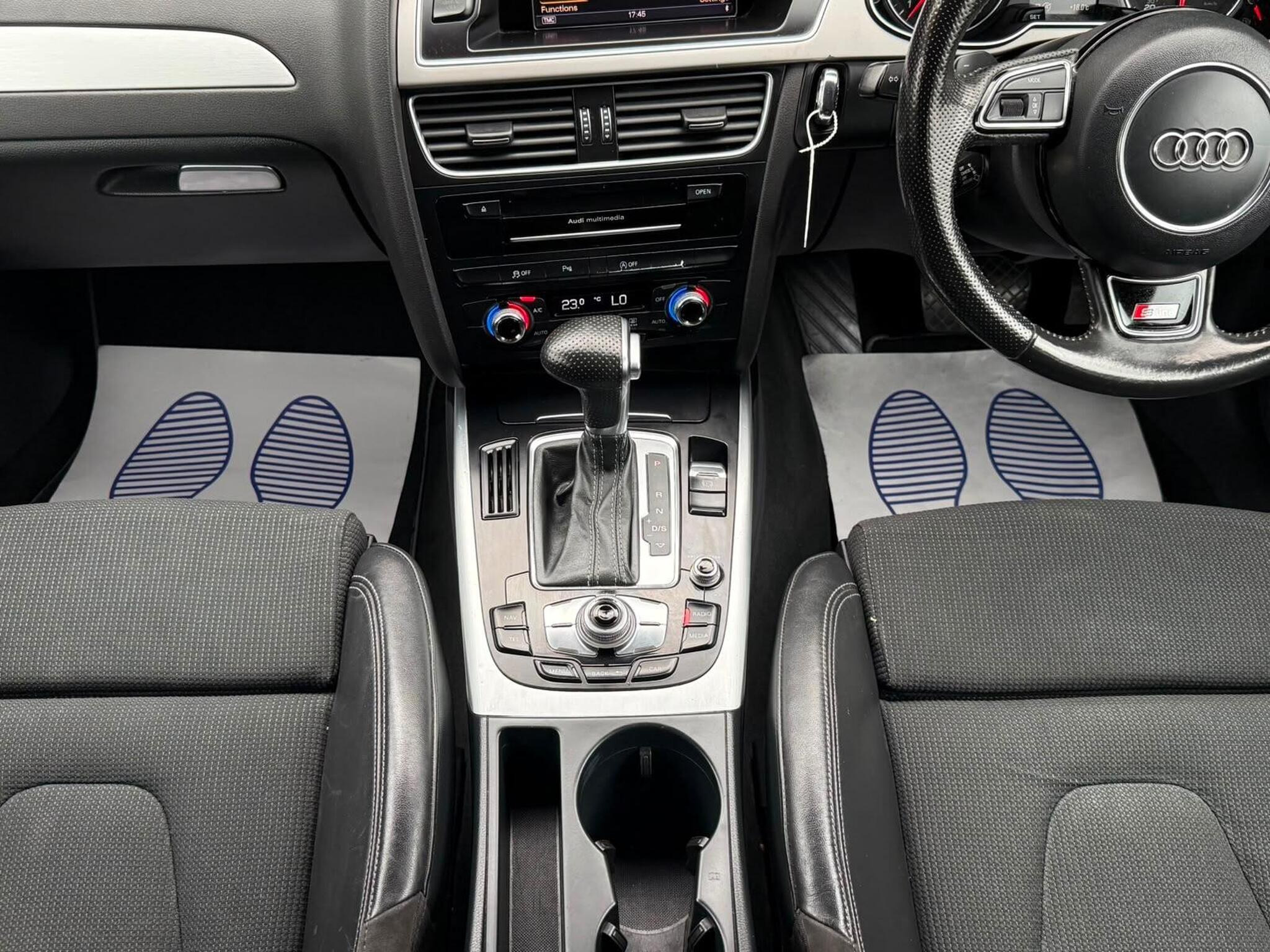 2014 Audi A4 image 21