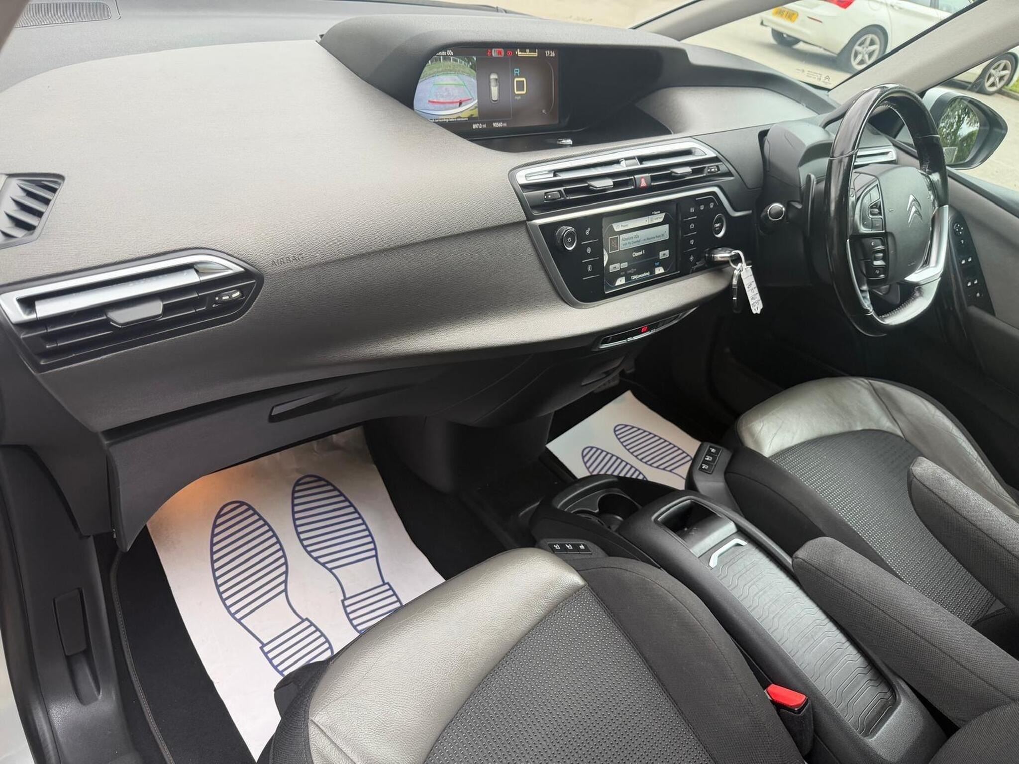 2015 Citroen C4 Picasso image 37