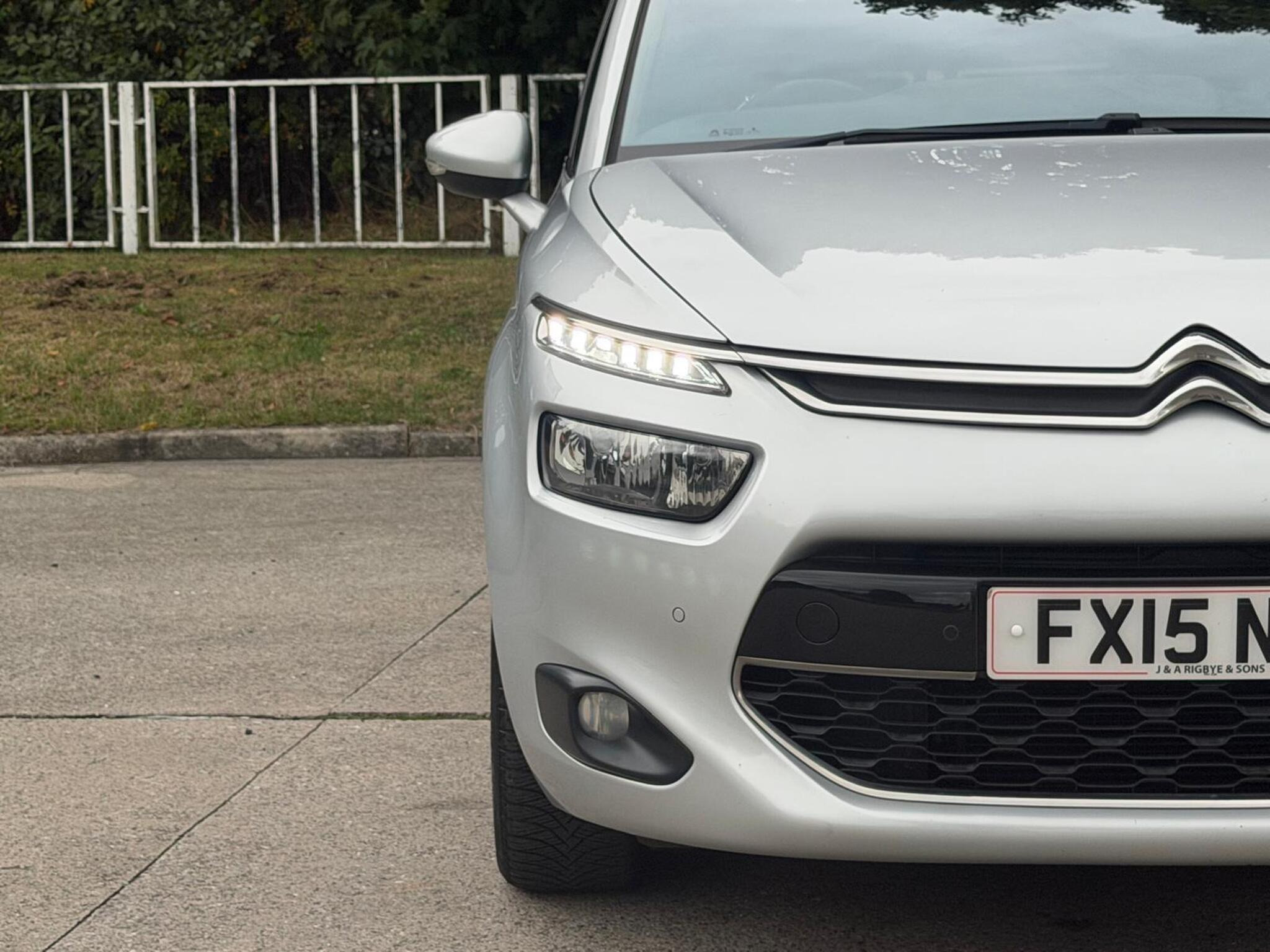 2015 Citroen C4 Picasso image 17