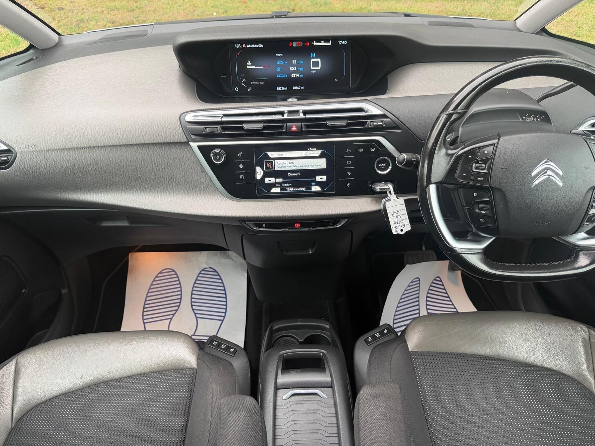 2015 Citroen C4 Picasso image 40