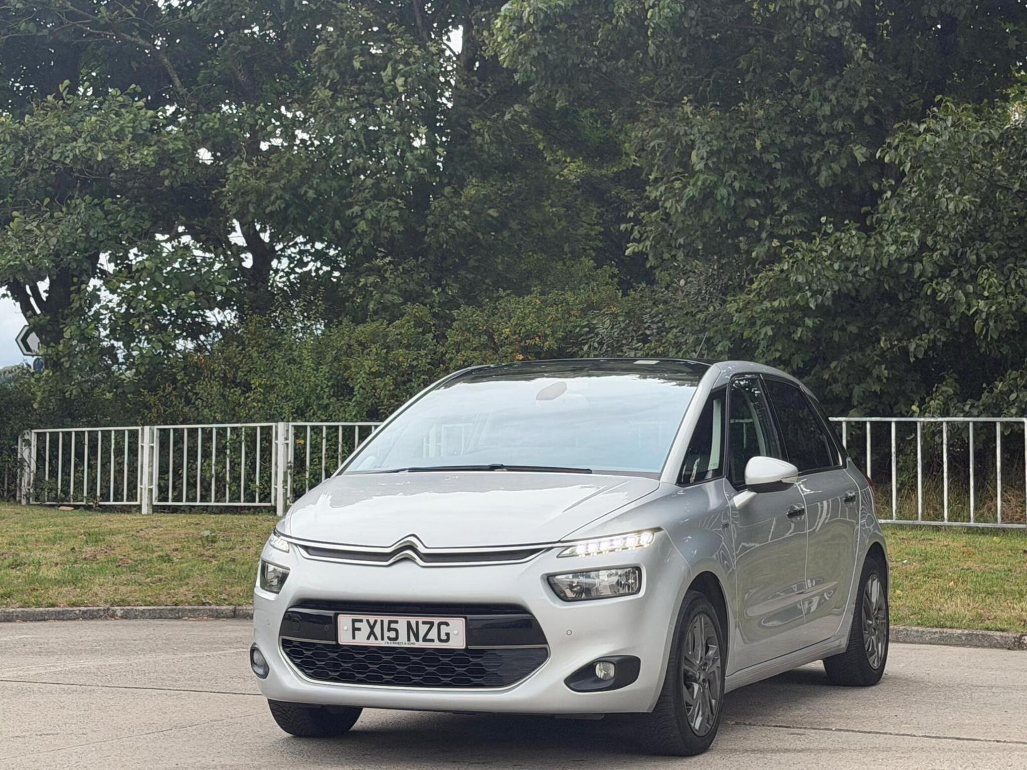 2015 Citroen C4 Picasso image 9