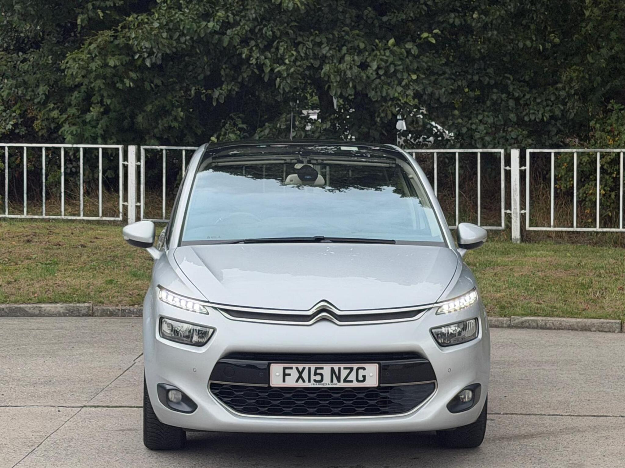 2015 Citroen C4 Picasso image 10