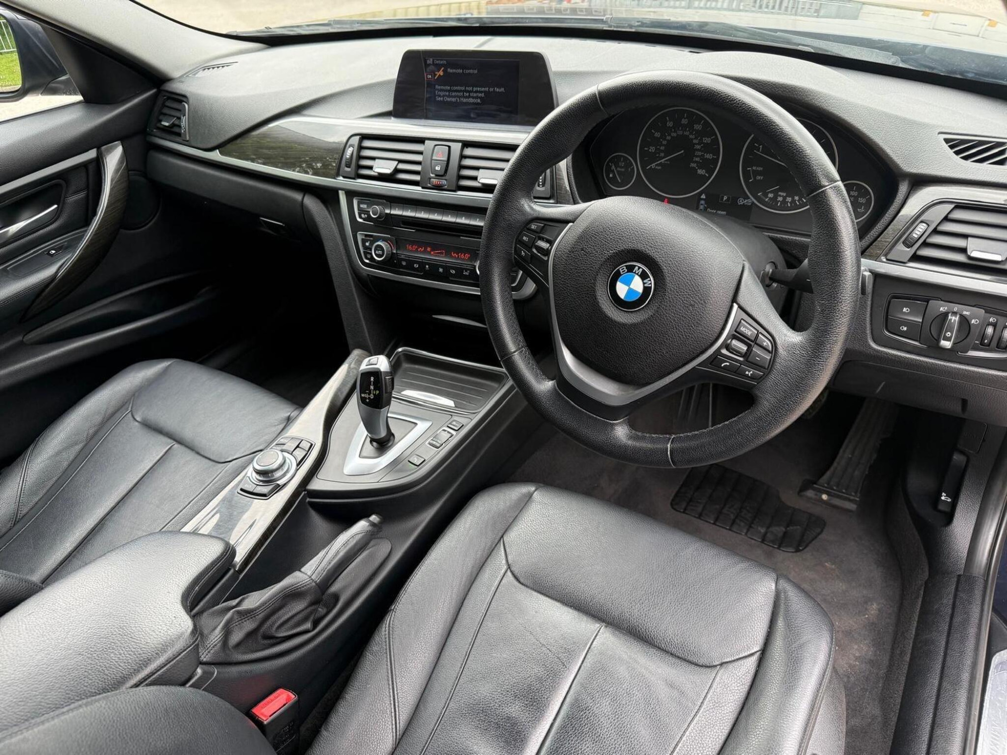 2014 BMW 3 Series image 20