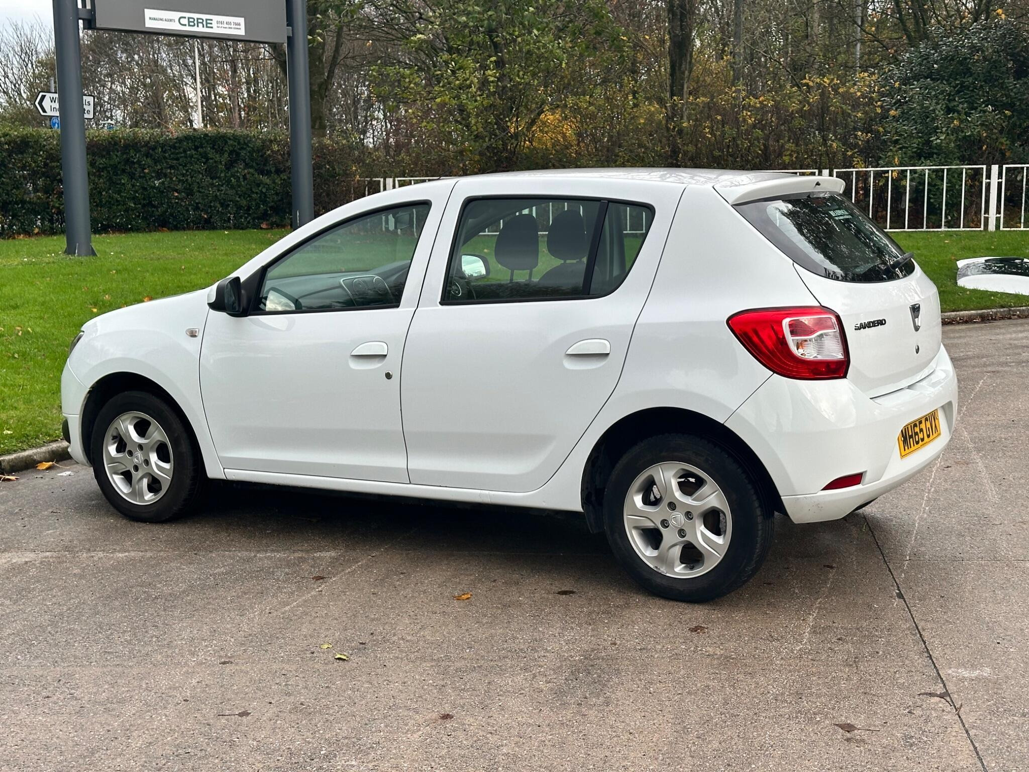 2016 Dacia Sandero image 12