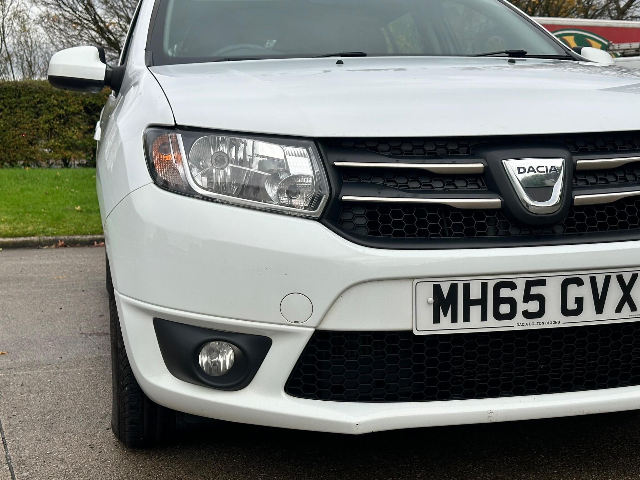 2016 Dacia Sandero image 8