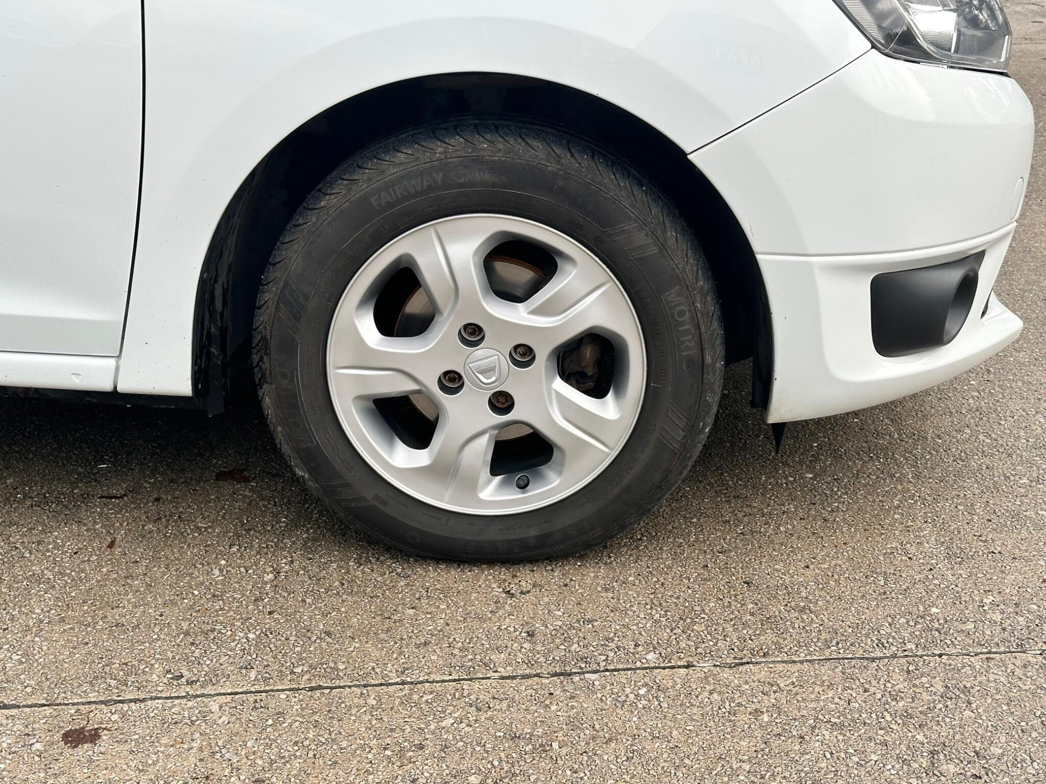 2016 Dacia Sandero image 34