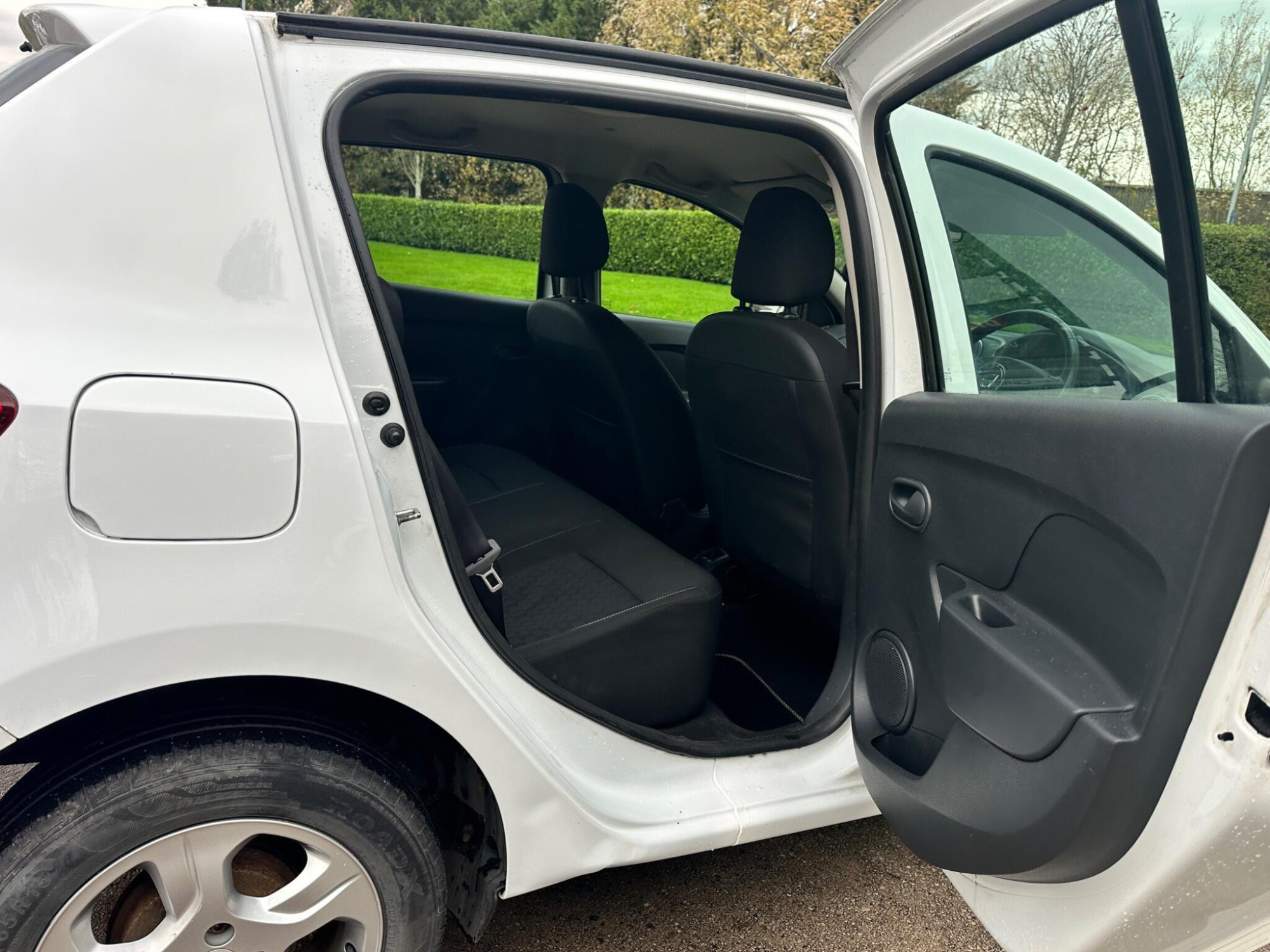 2016 Dacia Sandero image 28