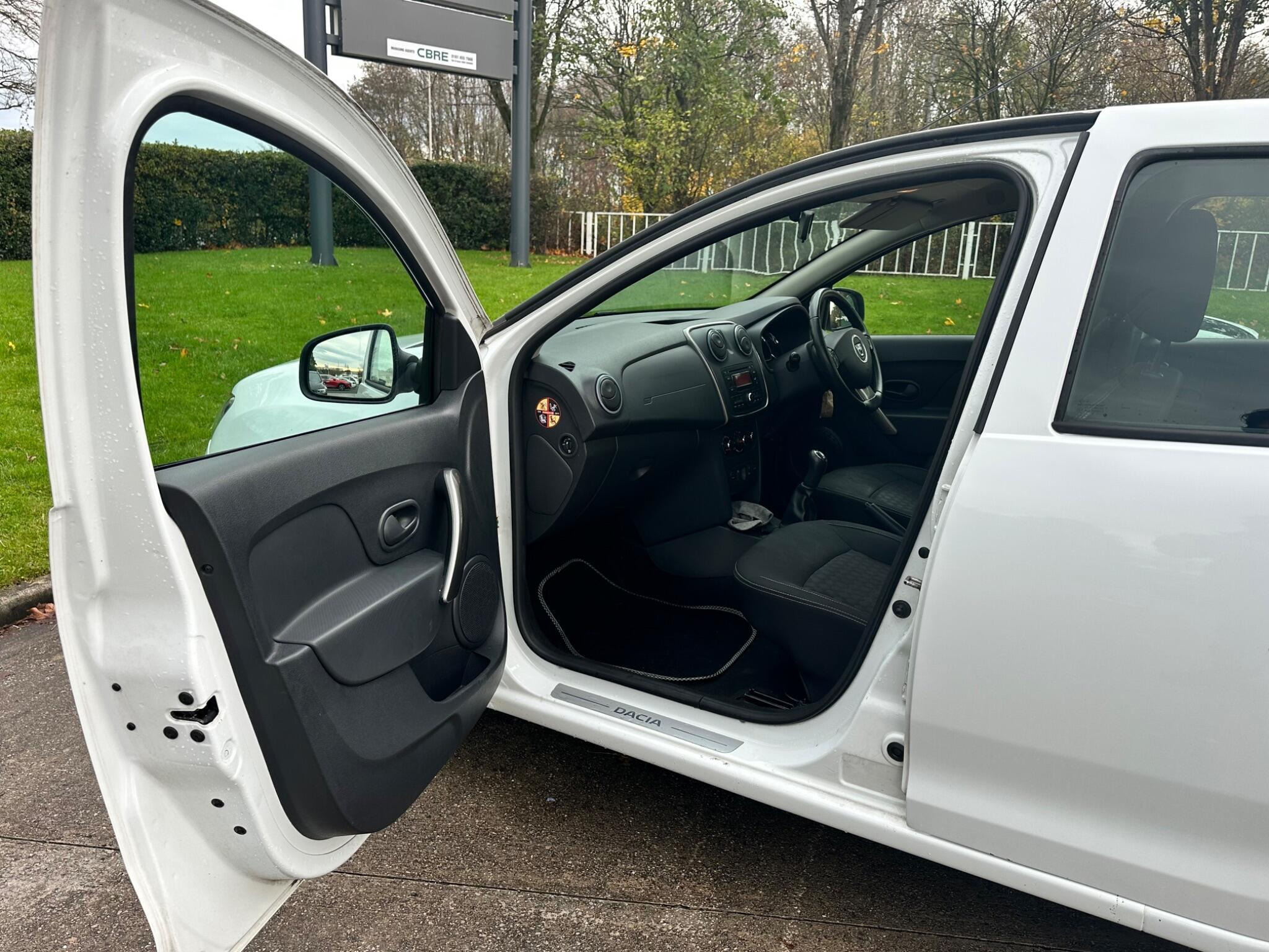 2016 Dacia Sandero image 29