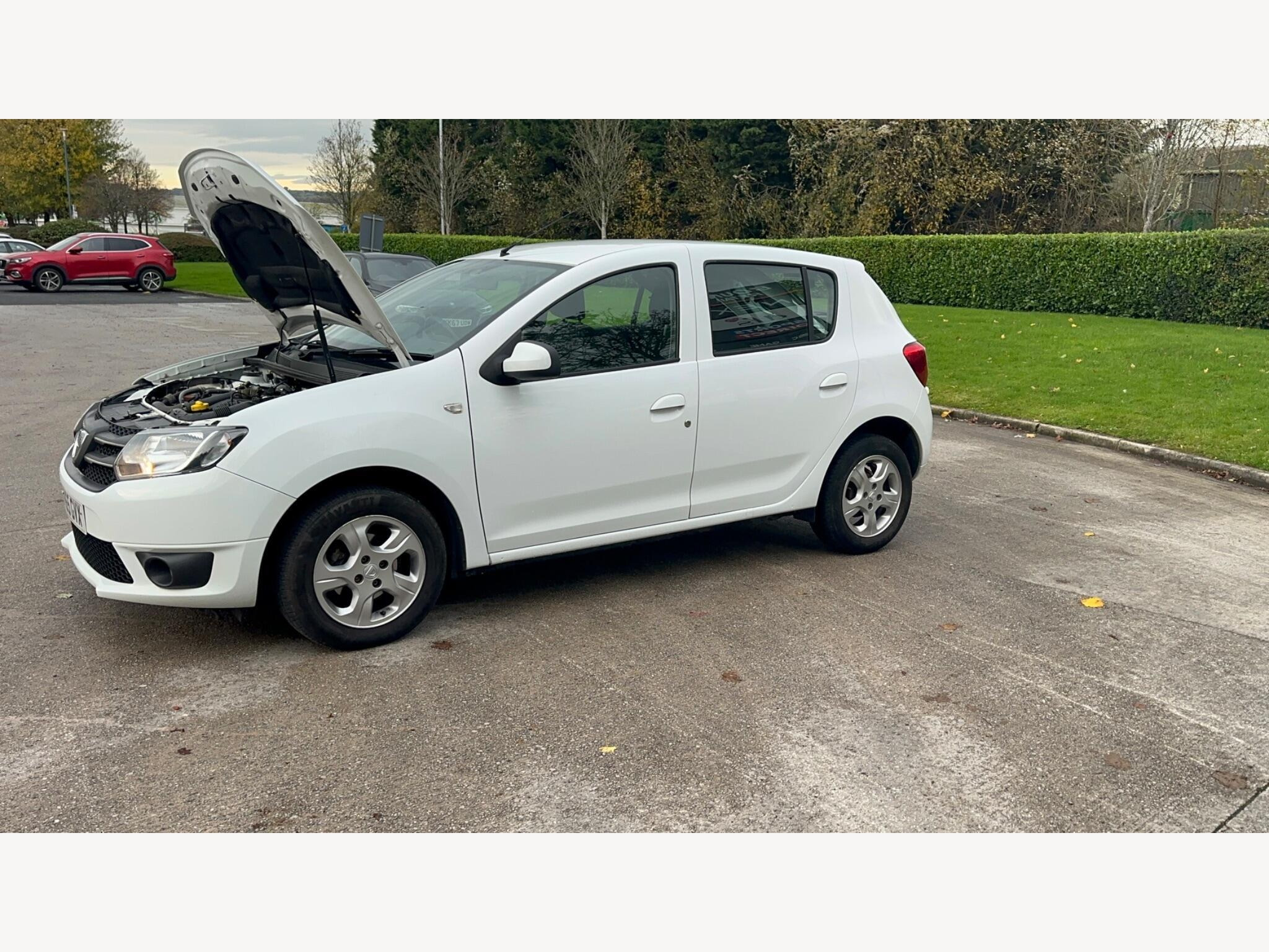 2016 Dacia Sandero image 11