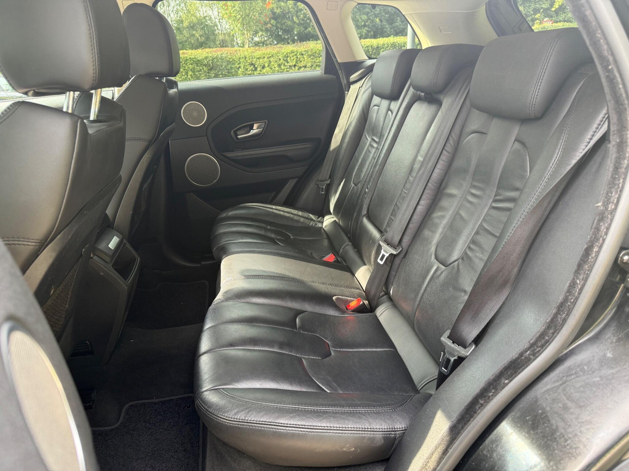 2014 Land Rover Range Rover Evoque image 32