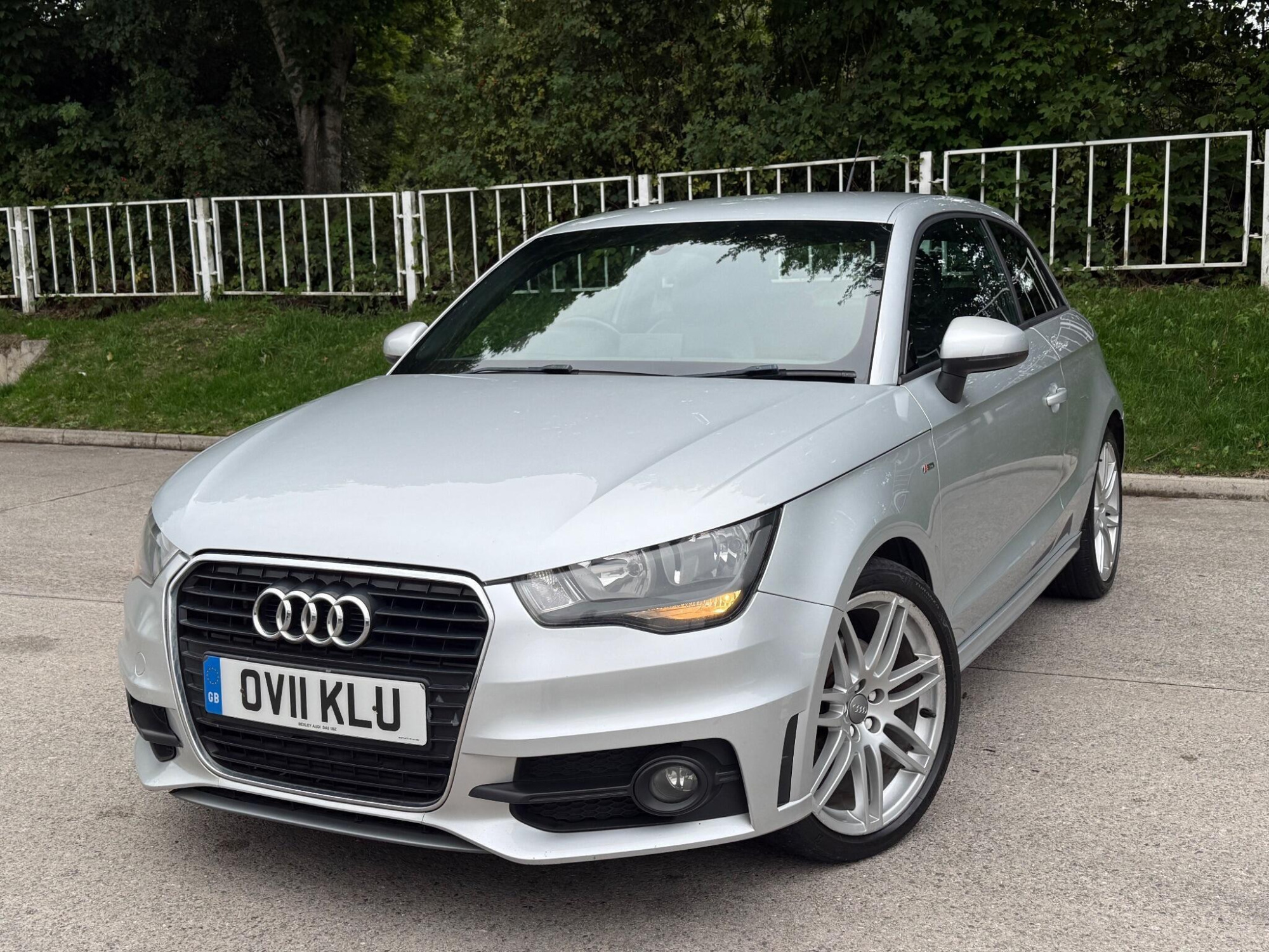 2011 Audi A1 image 8