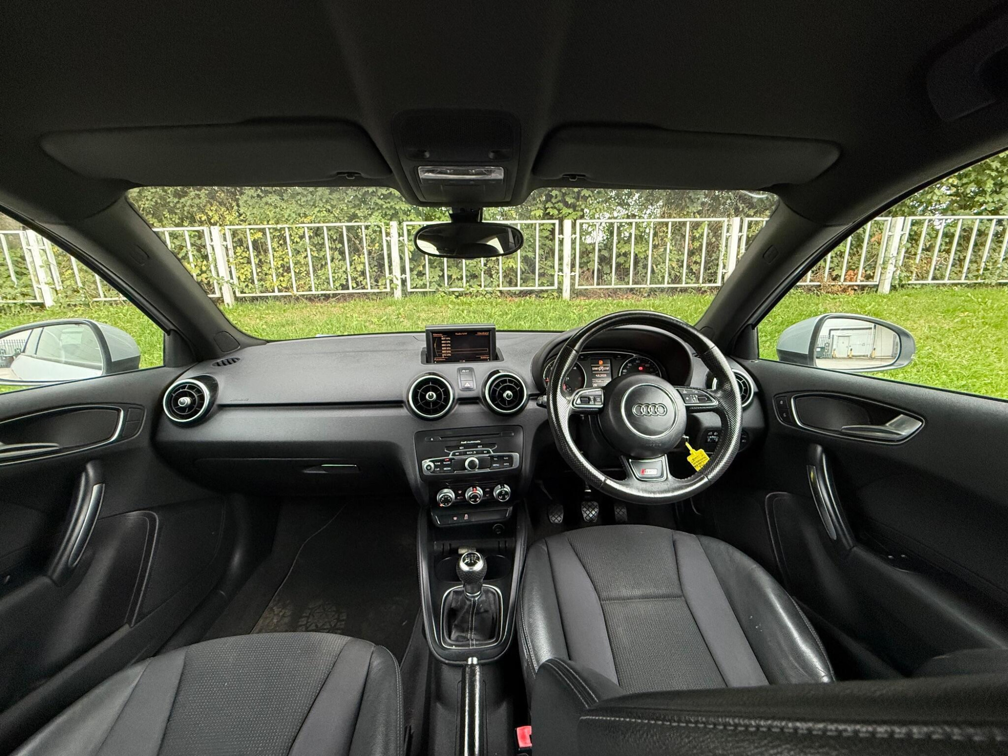 2011 Audi A1 image 30