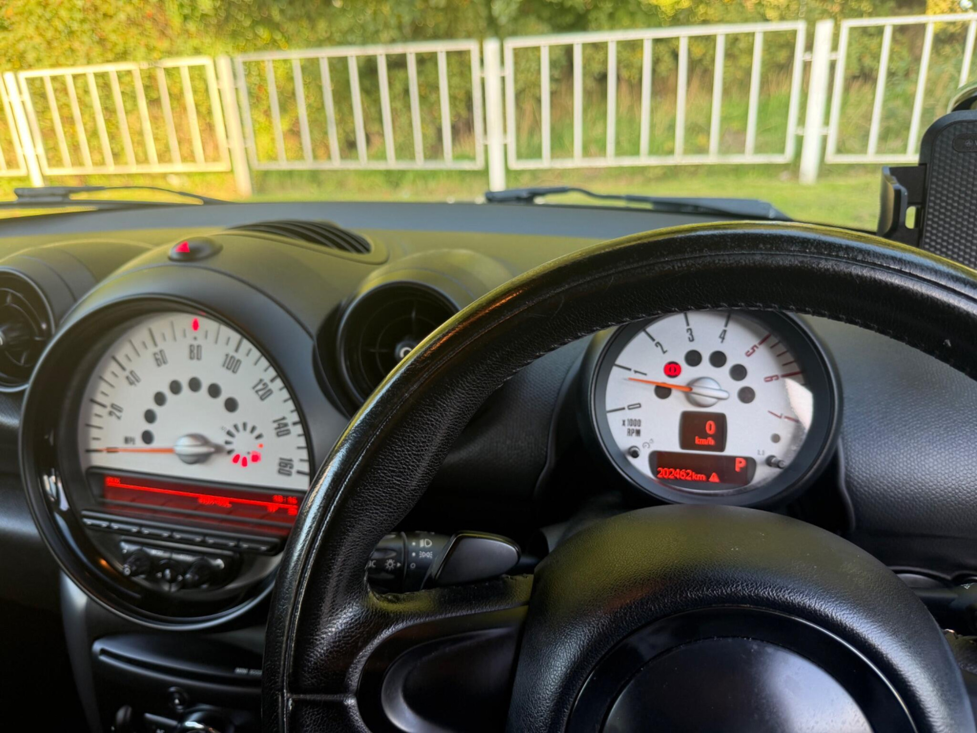 2013 MINI Countryman image 25