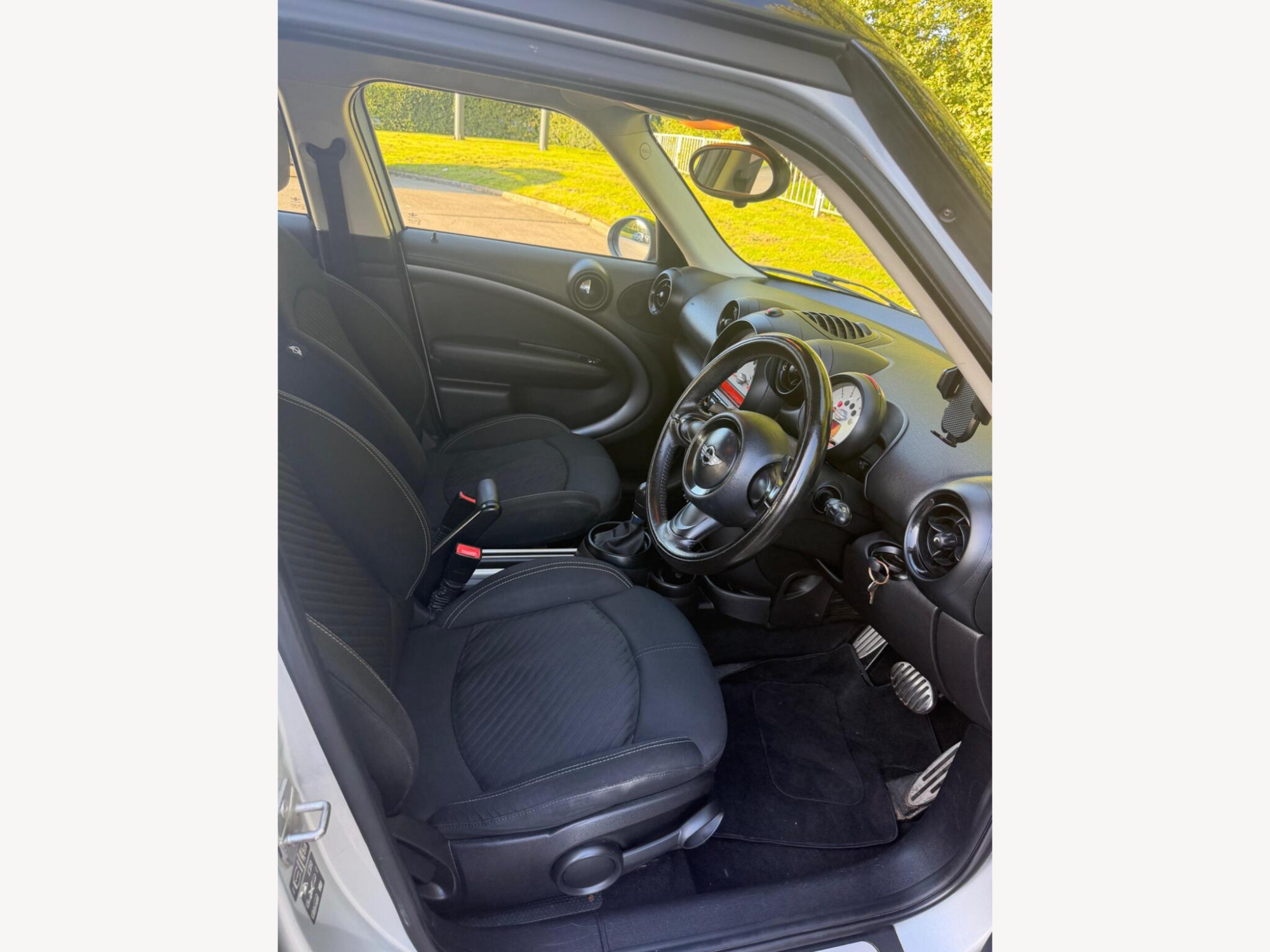 2013 MINI Countryman image 13