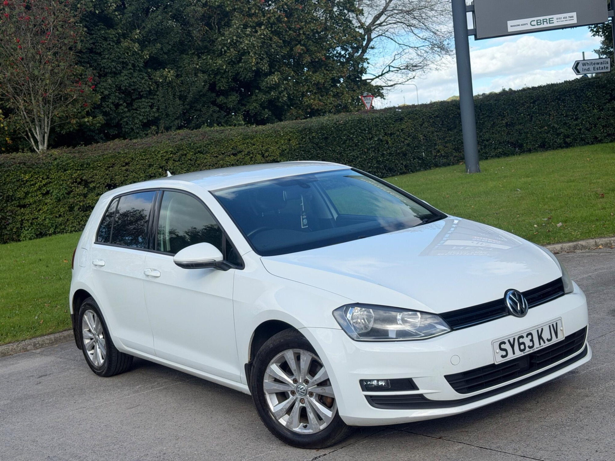 2013 Volkswagen Golf image 3