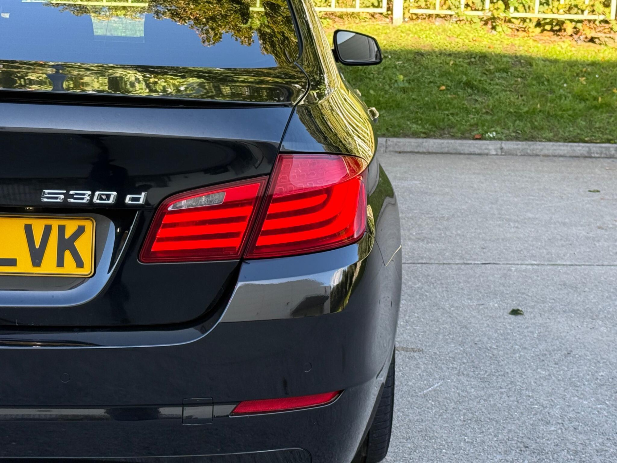 2010 BMW 5 Series image 21