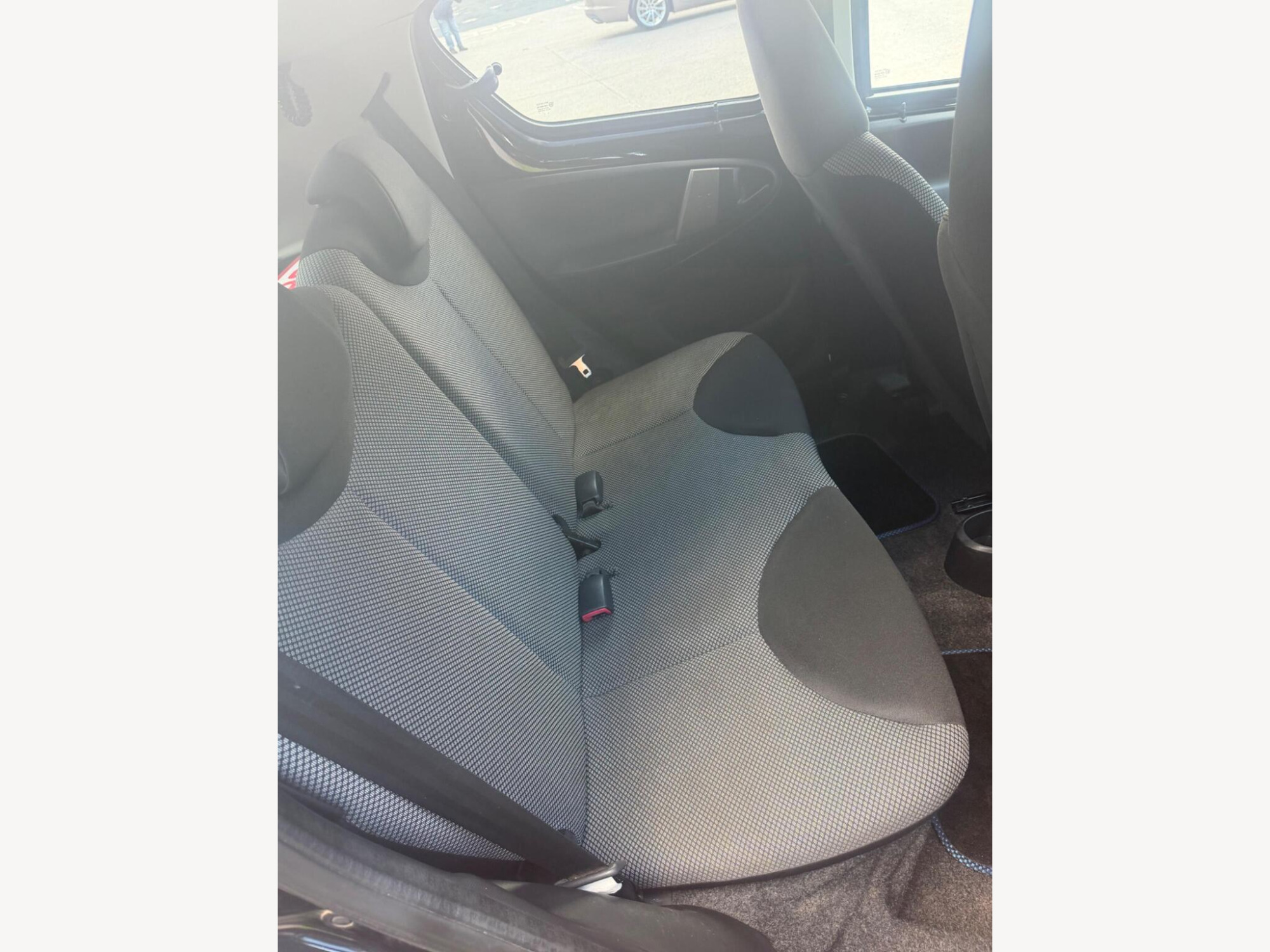 2014 Toyota AYGO image 27