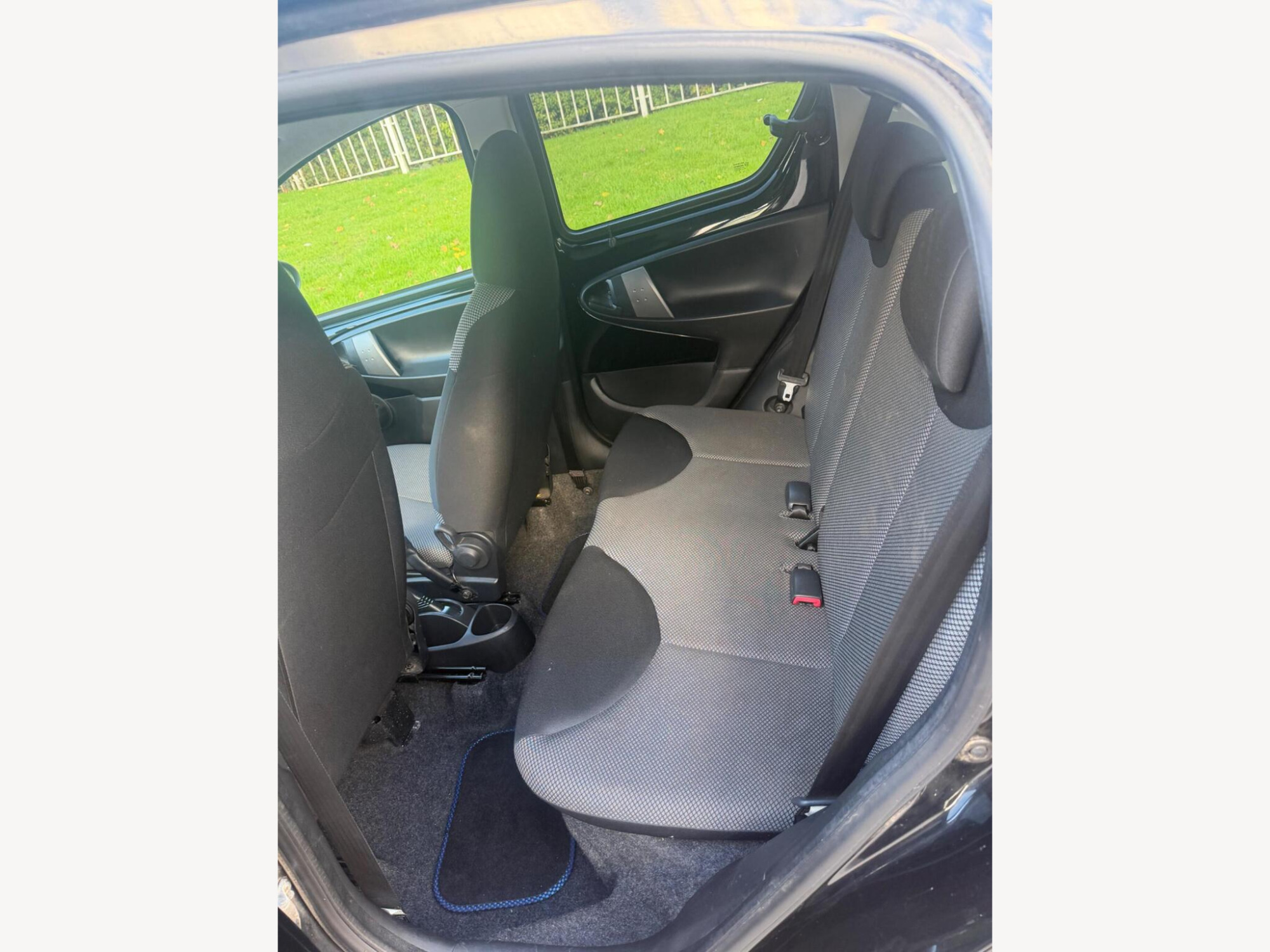 2014 Toyota AYGO image 19