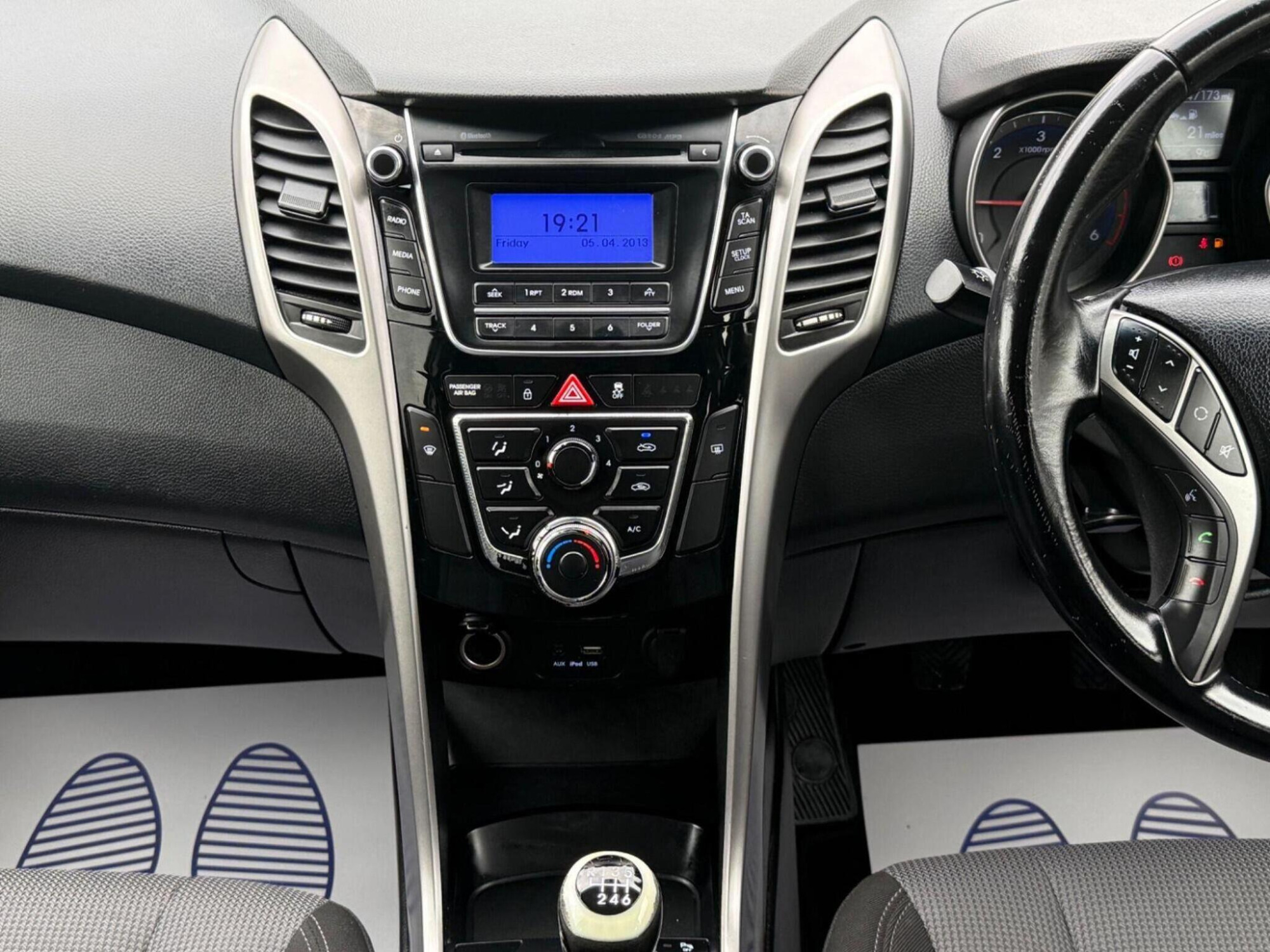 2015 Hyundai i30 image 38