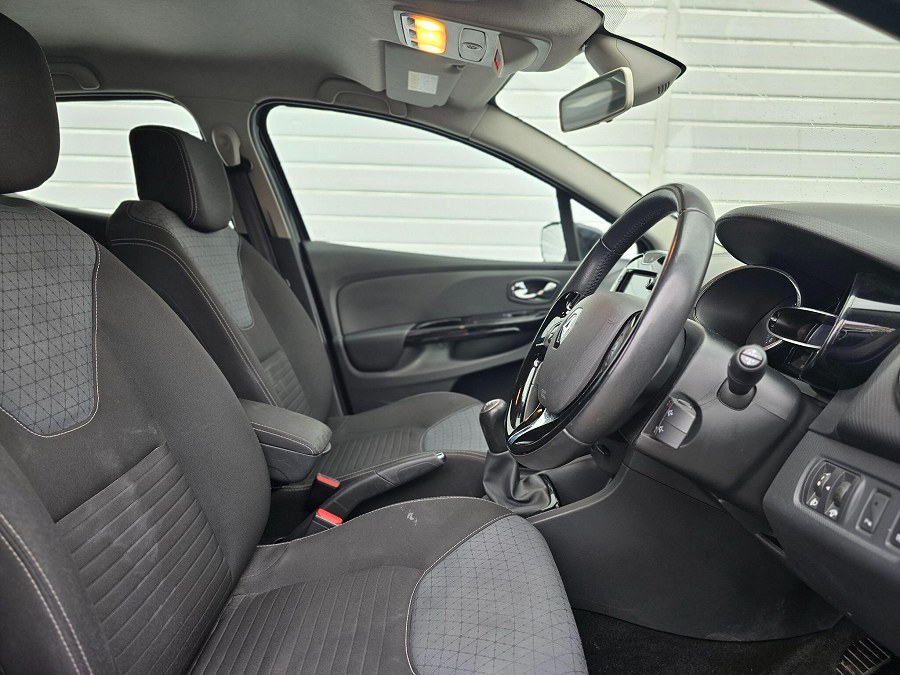 2013 Renault Clio photo 14