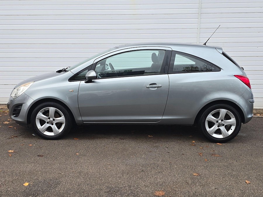 2013 Vauxhall Corsa photo 4