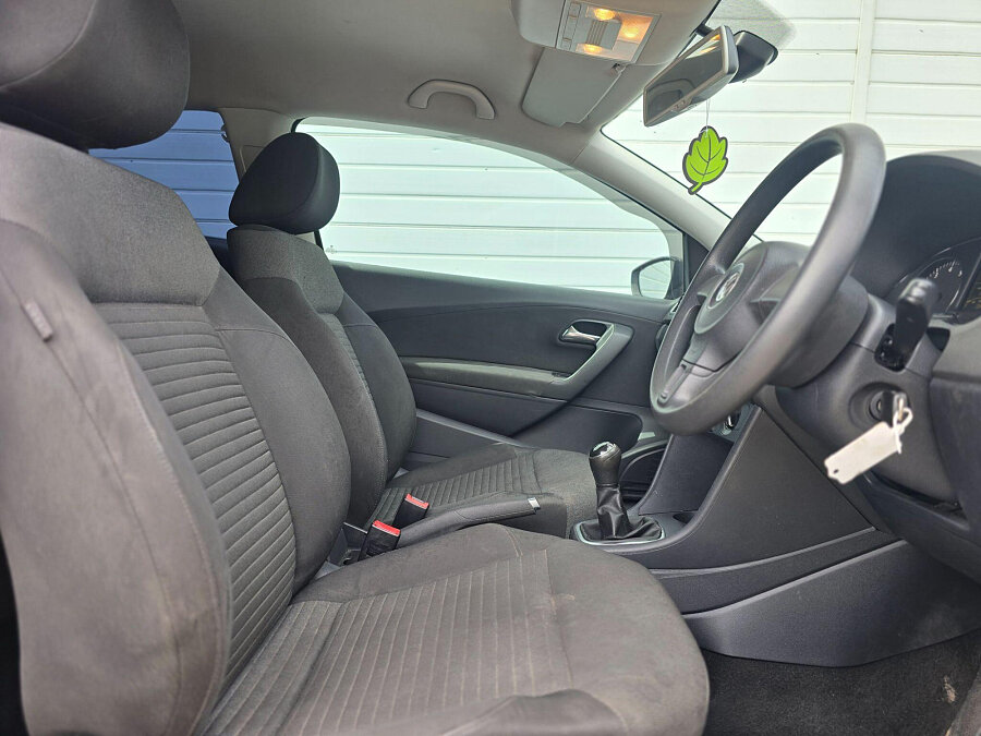 2012 Volkswagen Polo photo 14