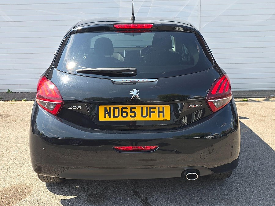 2016 Peugeot 208 photo 6