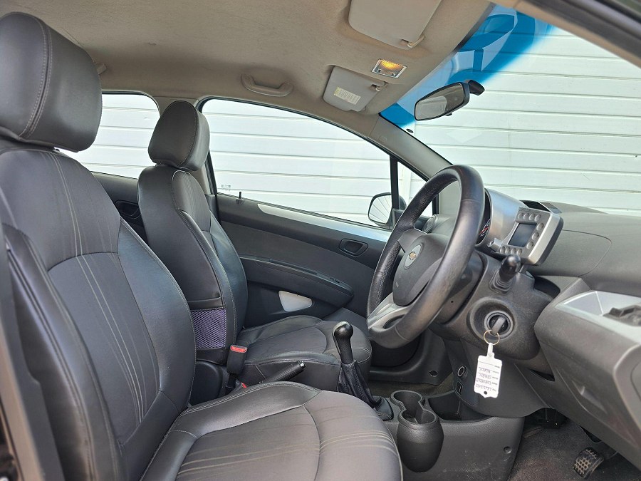2013 Chevrolet Spark photo 14