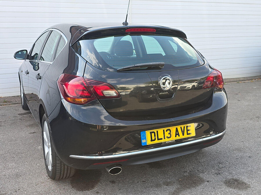 2013 Vauxhall Astra photo 5