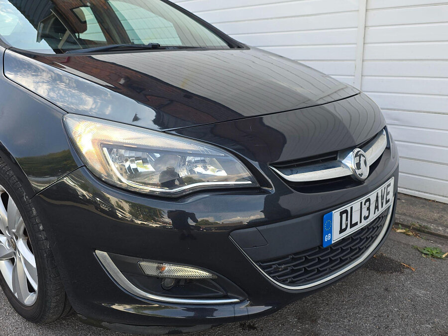2013 Vauxhall Astra photo 10