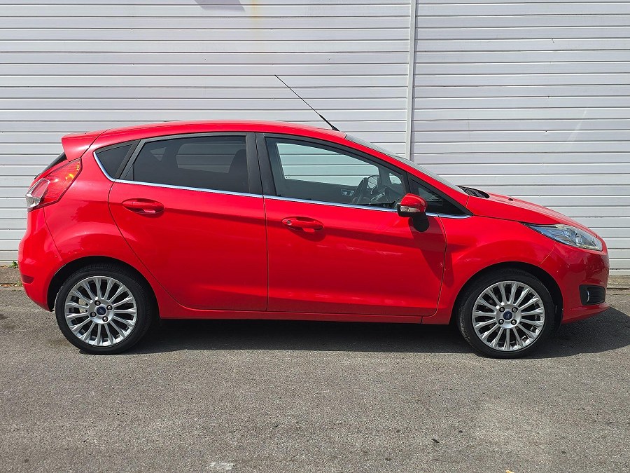 2014 Ford Fiesta photo 10