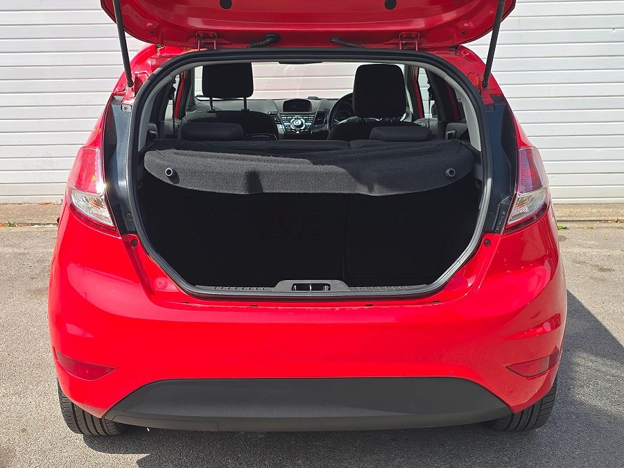 2014 Ford Fiesta photo 8