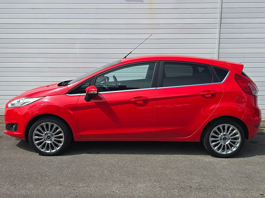 2014 Ford Fiesta photo 5