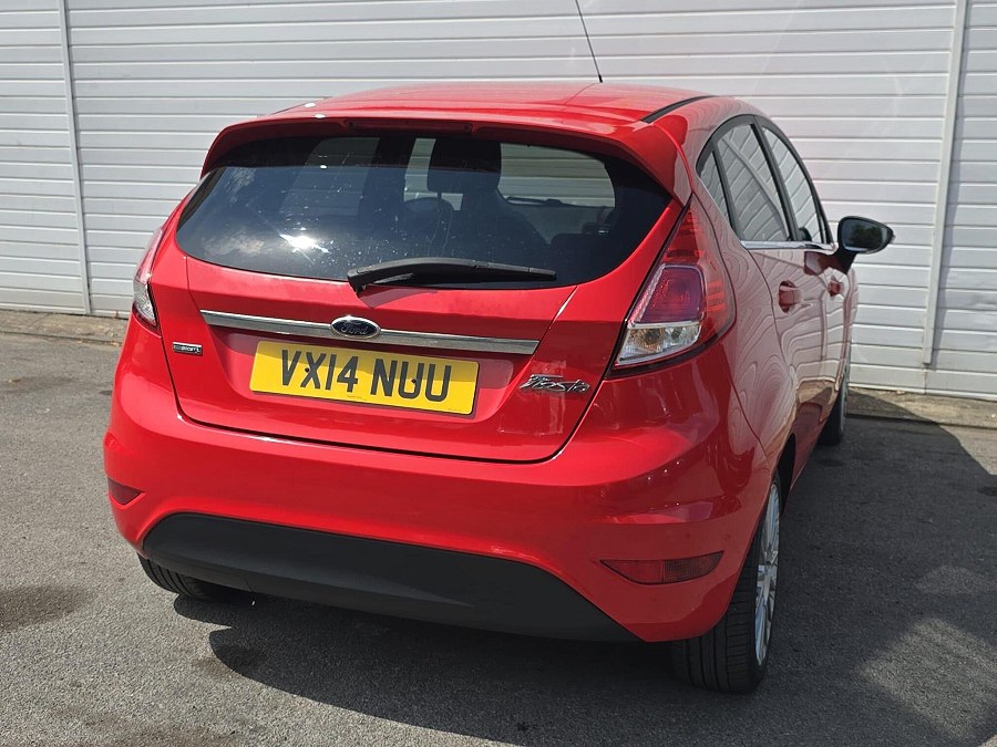2014 Ford Fiesta photo 9