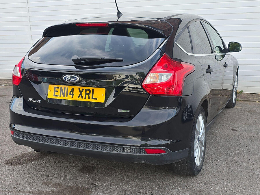 2014 Ford Focus photo 8