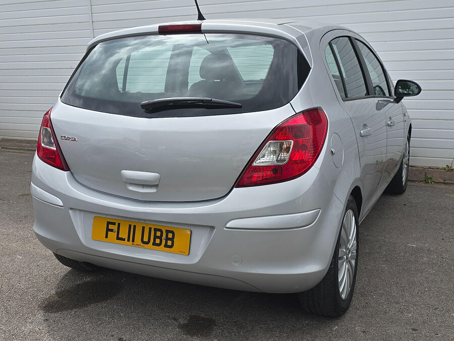 2011 Vauxhall Corsa photo 8