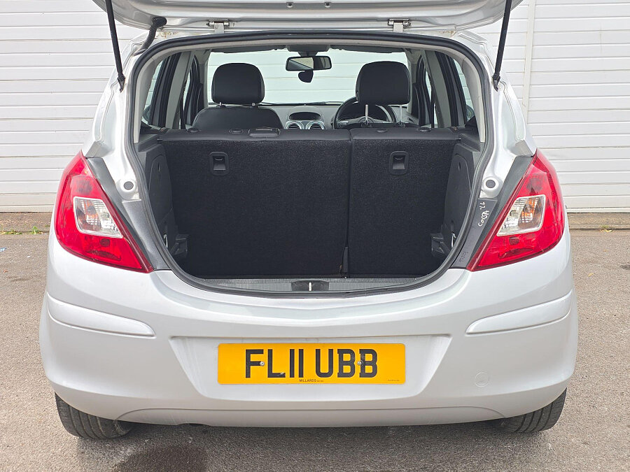 2011 Vauxhall Corsa photo 7