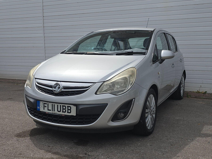 2011 Vauxhall Corsa photo 3