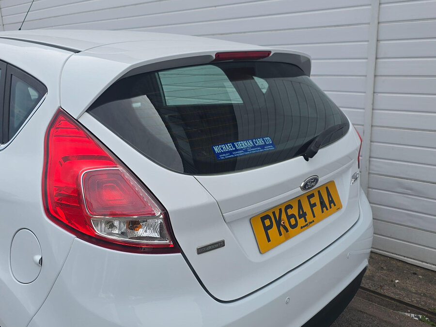 2015 Ford Fiesta photo 12